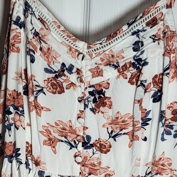 Summer dress - Picture 7 of 8